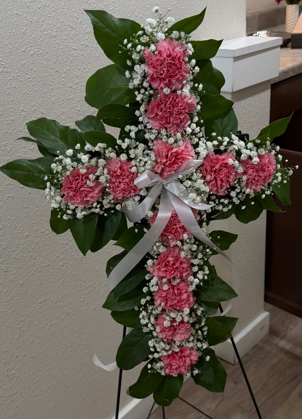 Small pink standing cross